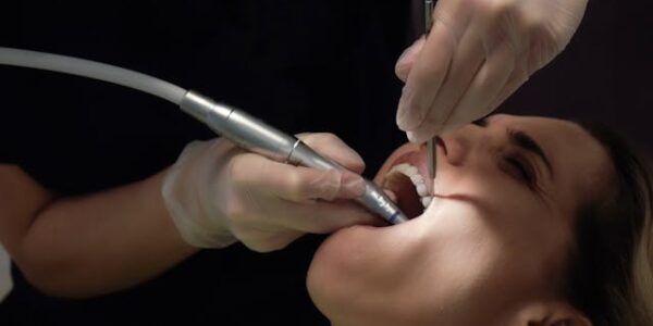 zalety regularnych wizyt w gabinecie stomatologicznym