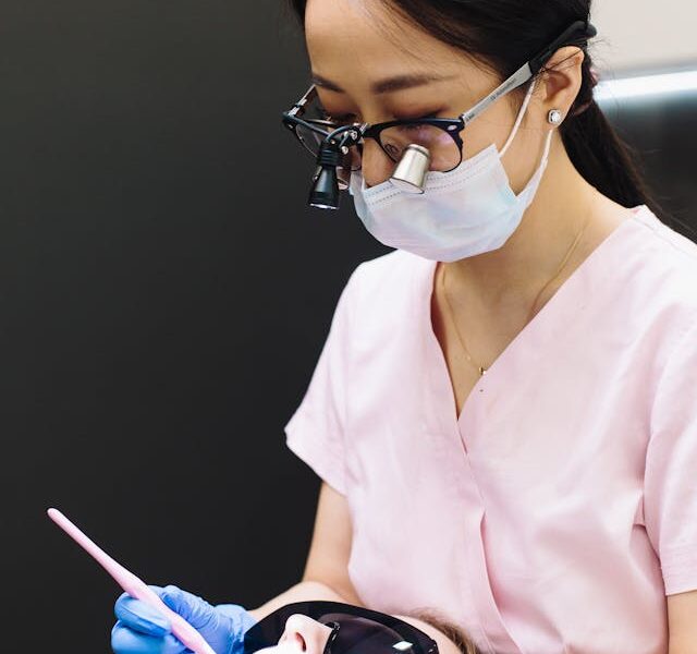 Jakie narzędzia wykorzystuje się w leczeniu kanałowym?