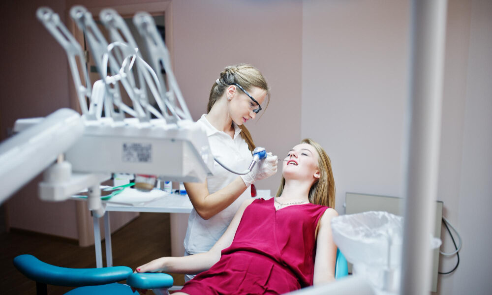 Jak przygotować się do usuwania zatrzymanego zęba?