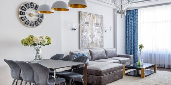 Kasetony sufitowe samoprzylepne - jak wygląda montaż?