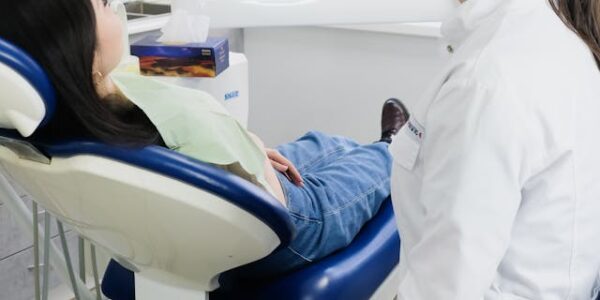 Czy implanty zębowe mogą się ruszać?