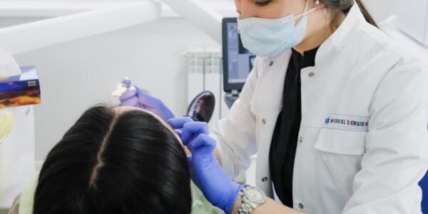 Stomatologia biologiczna – czym różni się od tradycyjnej?