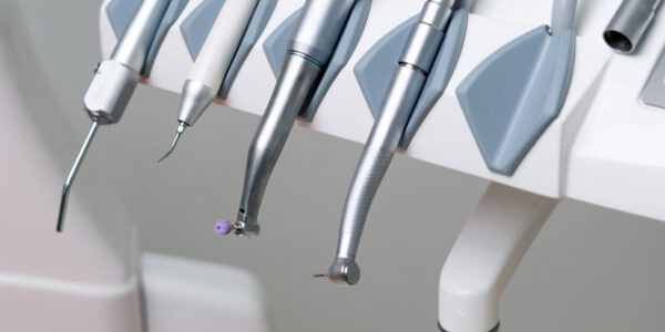 Ile kosztuje leczenie u ortodonty w Polsce?