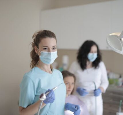 Implanty zębów – najczęściej zadawane pytania pacjentów