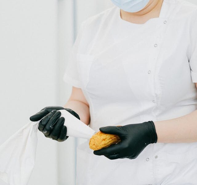 Jak czyścić aerograf cukierniczy po pracy?