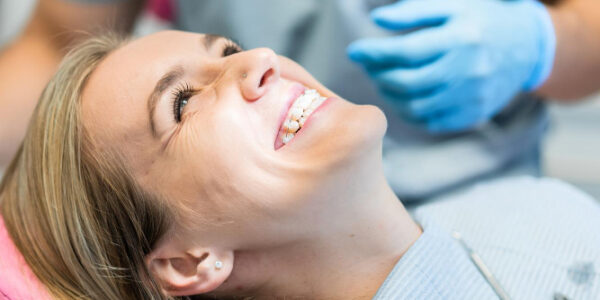 Ile trwa usunięcie ósemki?