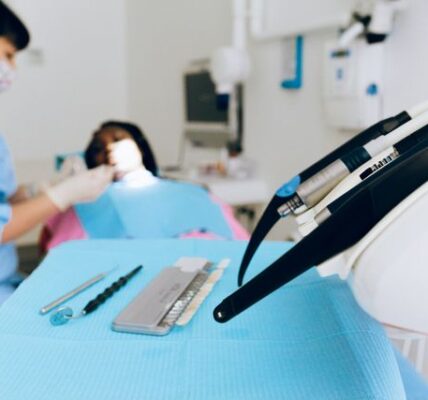 Kiedy implantacja natychmiastowa nie jest możliwa?